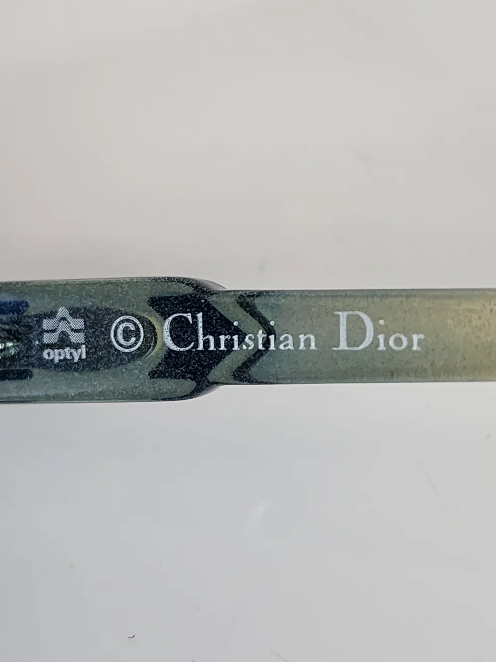 CHRISTIAN DIOR Vintage Oversized Gradient‎ Blue Lenses Translucent Gold Frame
